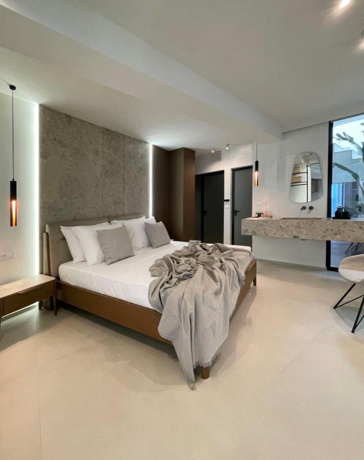 Mystique Luxury Suite 아클리아 외부 사진