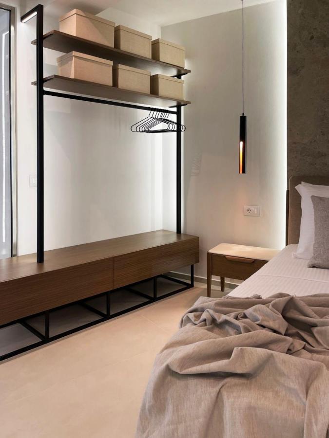 Mystique Luxury Suite 아클리아 외부 사진