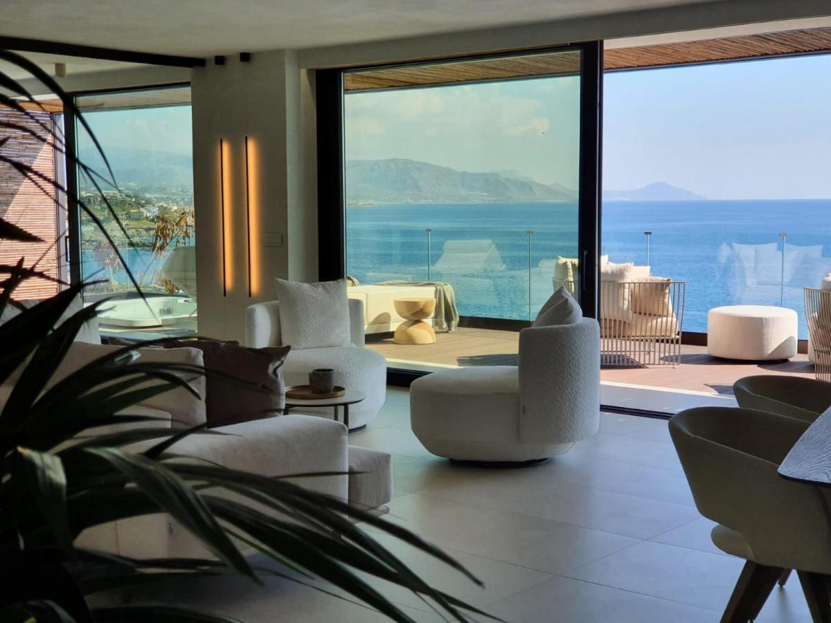 Mystique Luxury Suite 아클리아 외부 사진