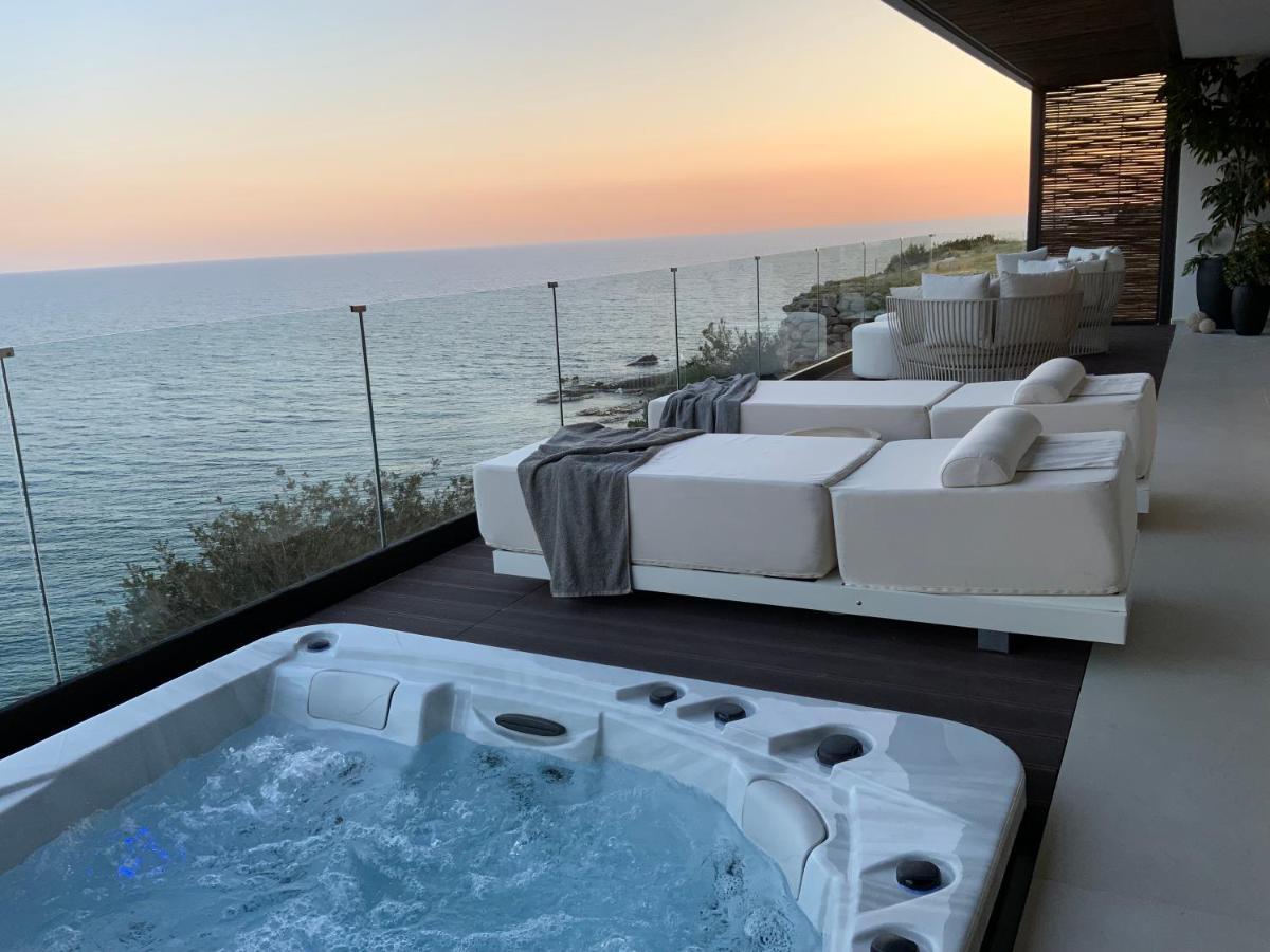 Mystique Luxury Suite 아클리아 외부 사진