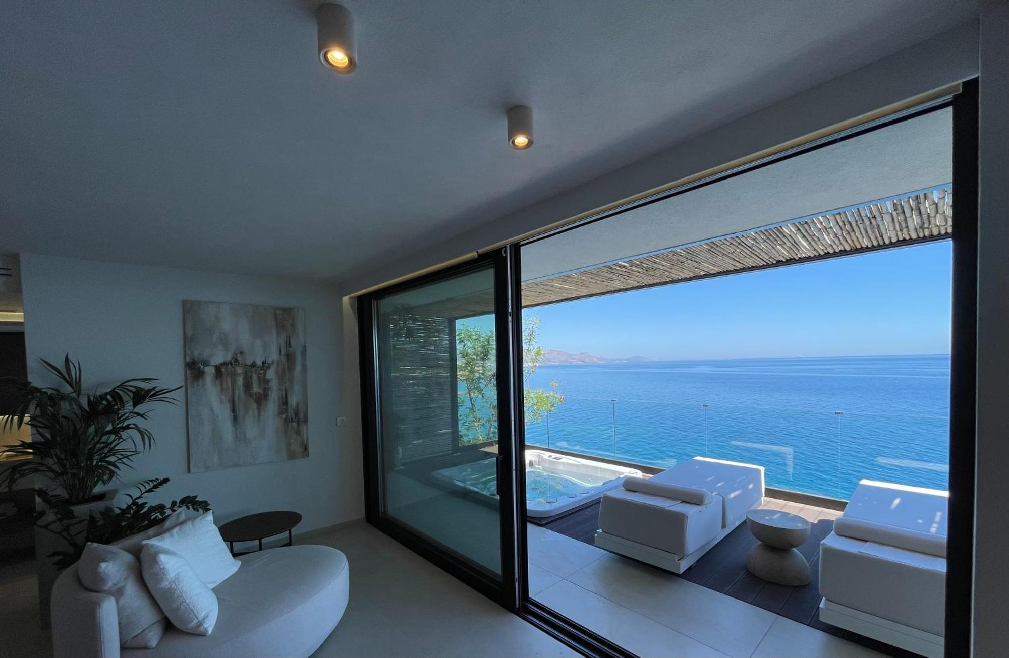 Mystique Luxury Suite 아클리아 외부 사진